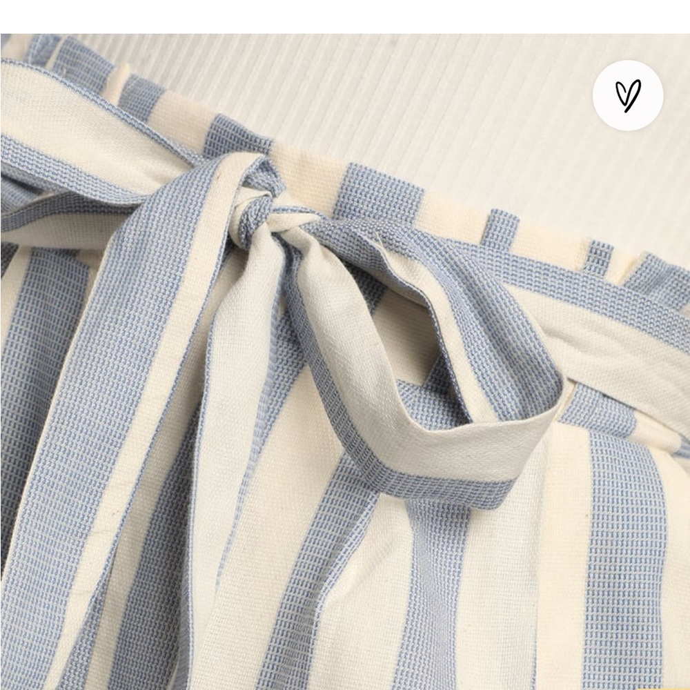 Lulu’s Blue & Ivory Striped Paper bag Pants - Picture 4 of 7